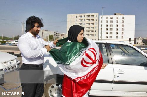 دختر 16 ساله اهوازی با دندانش خودرو می کشد ! تصاویر