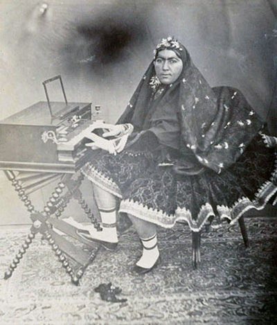 دختر چاق و خدمتکاری که ملکه ایران شد (عکس)
