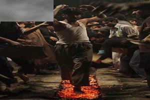 عکس های وحشتناک راه رفتن روی آتش برای عزاداری!