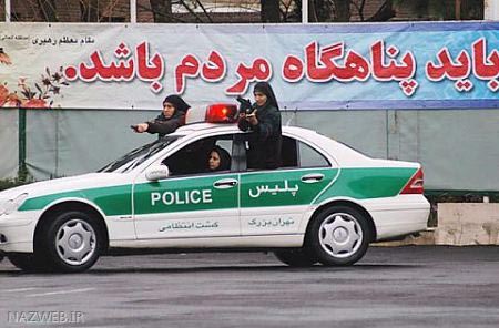 عکس های دختران و زنان پلیس ایران با تمرینات سخت