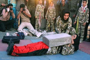 عکس های دختران و زنان پلیس ایران با تمرینات سخت
