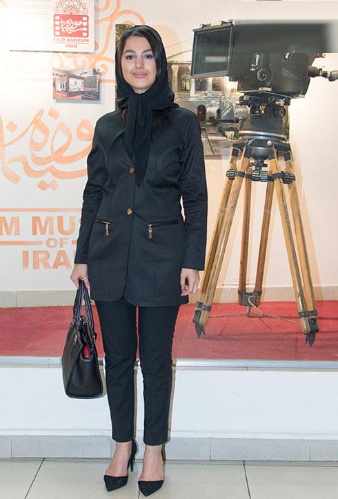 مدل مانتو نفیسه روشن و دیگر بازیگران در اکران فیلم جاودانگی
