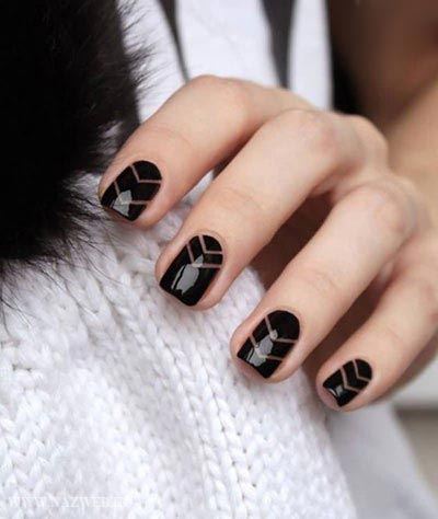 مدل طراحی ناخن سیاه و سفید