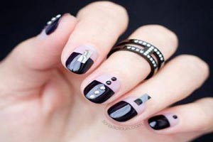 مدل طراحی ناخن سیاه و سفید