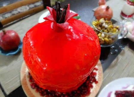 مدل و تزئین های زیبای کیک های ویژه شب یلدا