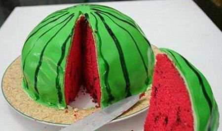 مدل و تزئین های زیبای کیک های ویژه شب یلدا