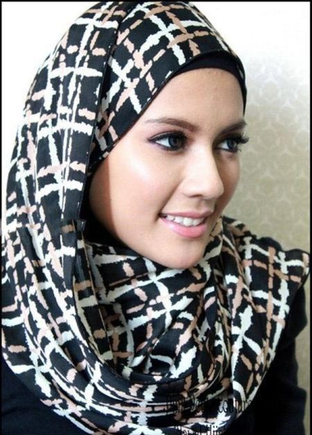 عکس های زیباترین دختران کمر باریک با حجاب