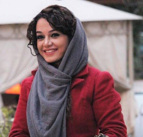 عکس های دیدنی بازیگران جذاب در نمایشگاه بهاره افشاری