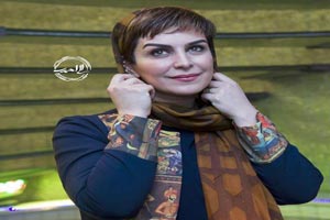 مدل مانتو و مدل موی خاص ماه چهره خلیلی در امتحان نهایی