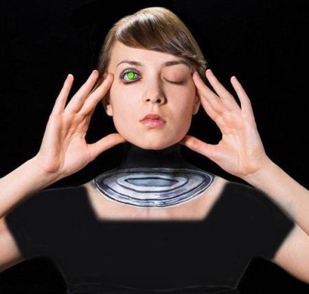 اندام دیدنی دختری با نقاشی های سه بعدی !