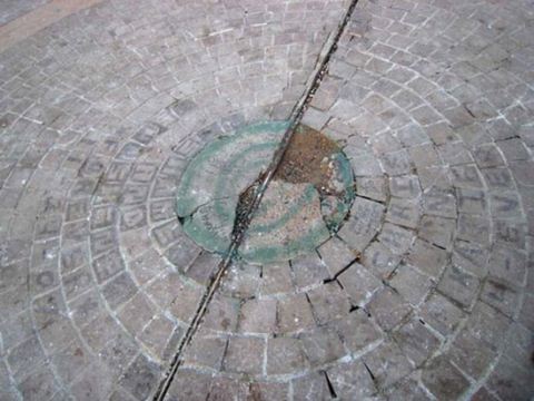 عجیب ترین نقطه زمین (مرکز کیهان) تصاویر