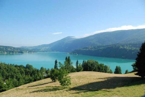 عکس های رویایی زیباترین دریاچه فرانسه