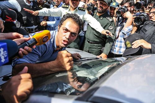 تکرار ربودن #بنیتا این‌ بار مقابل چشم #پلیس (فیلم و تصاویر)