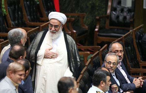 تصاویر داغ و دیدنی حاشیه های مراسم تحلیف حسن روحانی