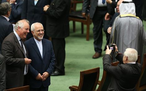 تصاویر داغ و دیدنی حاشیه های مراسم تحلیف حسن روحانی