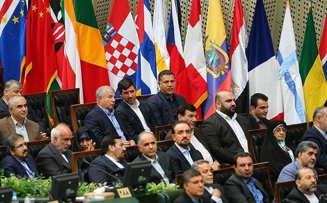 تصاویر داغ و دیدنی حاشیه های مراسم تحلیف حسن روحانی