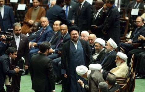 تصاویر داغ و دیدنی حاشیه های مراسم تحلیف حسن روحانی