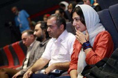 فیلم توهین و جدال دکتر جامعه شناس به باران کوثری
