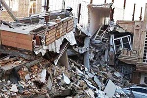 فیلم نجات دو کودک زنده از زیر آوار فیلم نجات دو کودک زنده از زیر آوار