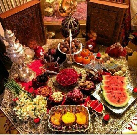تزئین و دیزاین سفره شب یلدا عروس