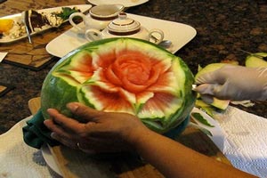 فیلم آموزشی تزئین و حکاکی هندوانه شب یلدا