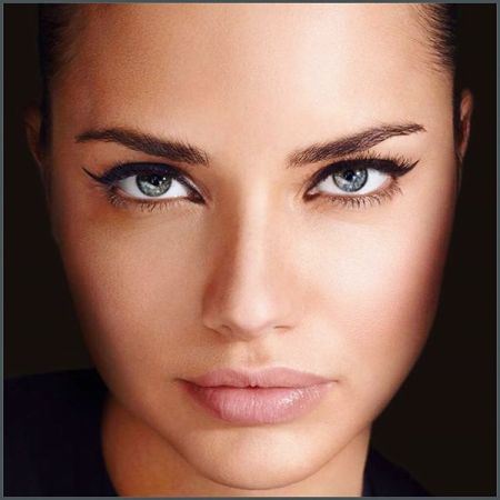 عکس های آدریانا لیما با زیبایی خیره کننده و ازدواج با خودش! + بیوگرافی
