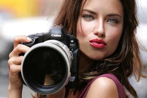 عکس های آدریانا لیما با زیبایی خیره کننده و ازدواج با خودش! + بیوگرافی