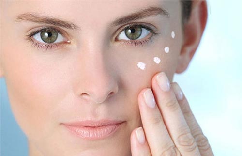 پف زیر چشم از نارسایی کلیه است یا کم خوابی
