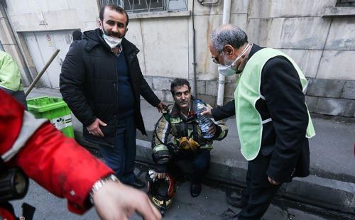 تصاویر و جزئیات آتش سوزی مهیب ولیعصر تهران
