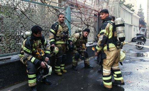 تصاویر و جزئیات آتش سوزی مهیب ولیعصر تهران