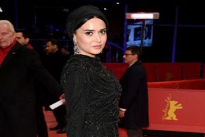 تیپ جنجالی پریناز ایزدیار و دیگر بازیگران ایران روی فرش قرمز تیپ جنجالی پریناز ایزدیار و دیگر بازیگران ایران روی فرش قرمز
