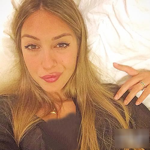 بوسه های عاشقانه عکس های جنجالی عروسی کریم انصاری با صوفیا