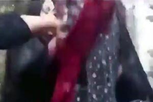 فیلم| کتک زدن دختر جوان توسط گشت ارشاد جنجالی شد