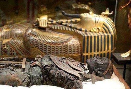 عجیب ترین معبدی که بازدیدکنندگان آن به طرز مرموزی می میرند!+ تصاویر