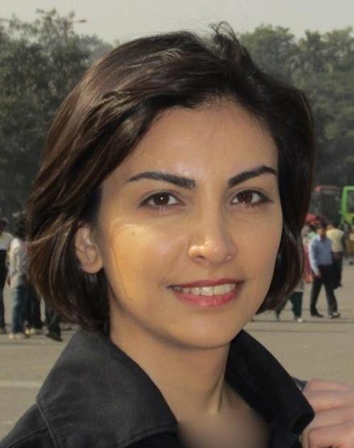 عکس های مونا جراحی تک دختر زیبا و پروفسور ایرانی در جهان + بیوگرافی