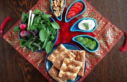 مدل تزئین های سفره افطار