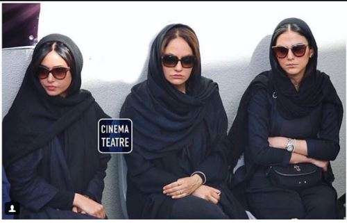 مراسم باشکوه و بی نظیر خاکسپاری ناصر ملک مطیعی با حضور بازیگران و مردم