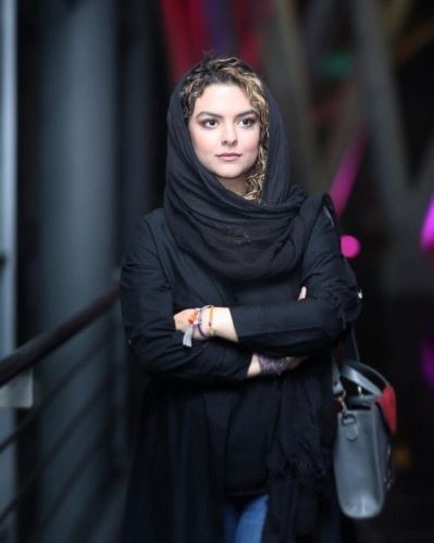 عکس و بیوگرافی دنیا مدنی دختر زیبای رویا تیموریان از همسر اول