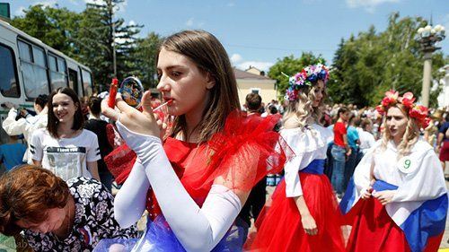 قانون عجیب رابطه جنسی میان دختران روس و مردان خارجی + تصاویر