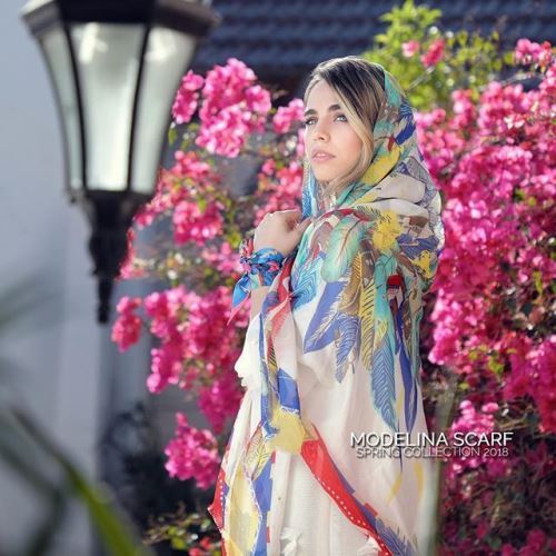 زیباترین استایل، اندام و مدل بستن شال و روسری های سحر قریشی