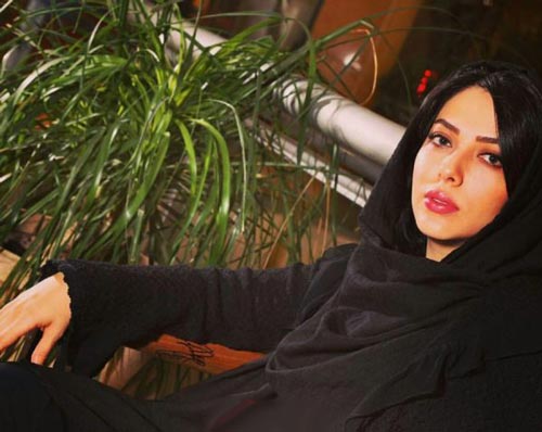 مدل مانتو عجیب لیلا اوتادی در اکران کاتیوشا + بیوگرافی و عکس های خفن