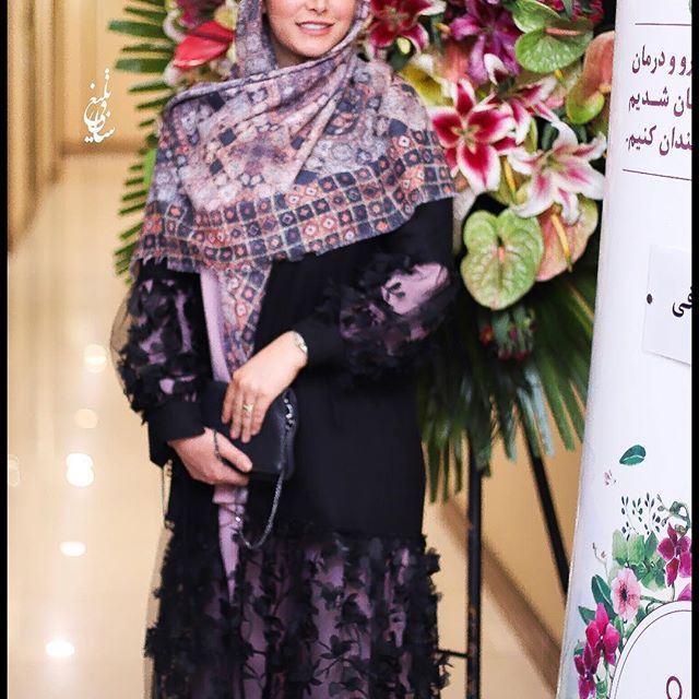مدگردی و کافه استوری دیدنی فریبا نادری ستاره ایران