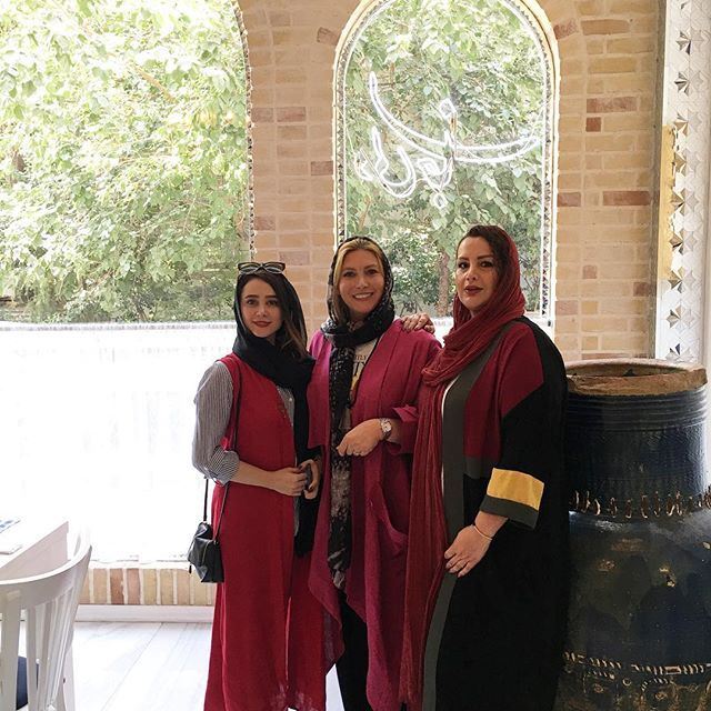 مدگردی و کافه استوری دیدنی فریبا نادری ستاره ایران
