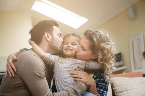 تک دختر و تک پسر بودن چه عواقبی دارد/ مشکلات تک فرزندی