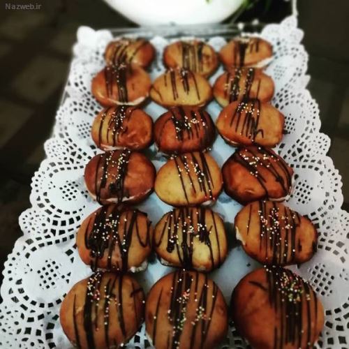 فینگر فود؛ پیراشکی کالباس به شکل گل رز