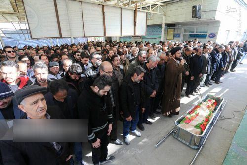 تصاویر تلخ تشییع پیکر دانشجویان علوم تحقیقات