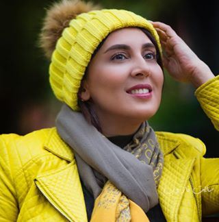 سیگار کشیدن لیلا بلوکات و ژست های او در شوبیل