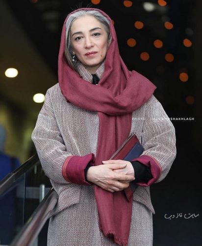 استایل و ژست های بازیگران از مانتو صابر ابر