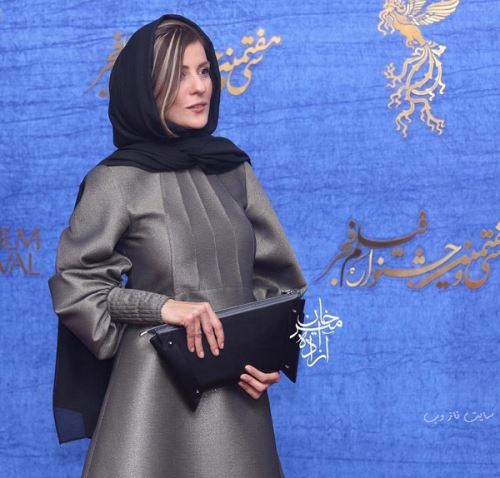 استایل و ژست های بازیگران از مانتو صابر ابر