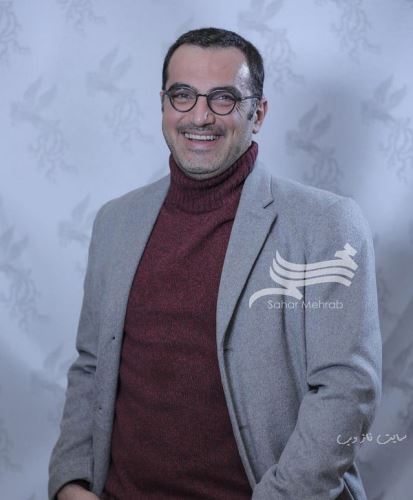 استایل و ژست های بازیگران از مانتو صابر ابر